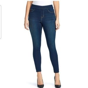 NWOT NINE WEST Pull On Skinny Crop Jeans
